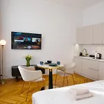Luxemi I Center Premium Prag