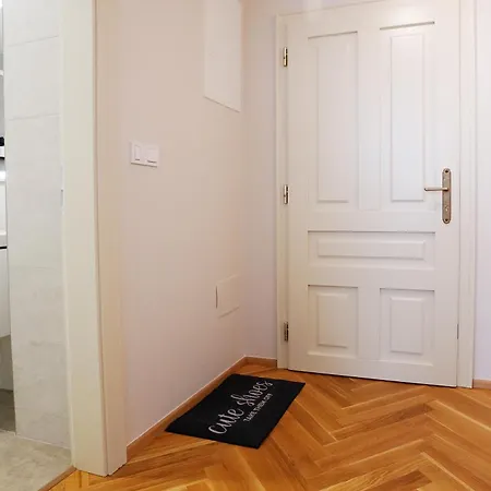 Luxemi I Center Premium Appartement *